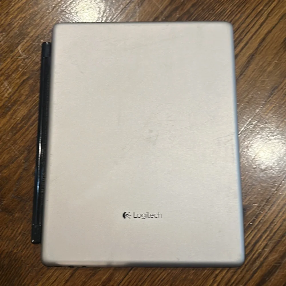 Logitech keyboard tablet